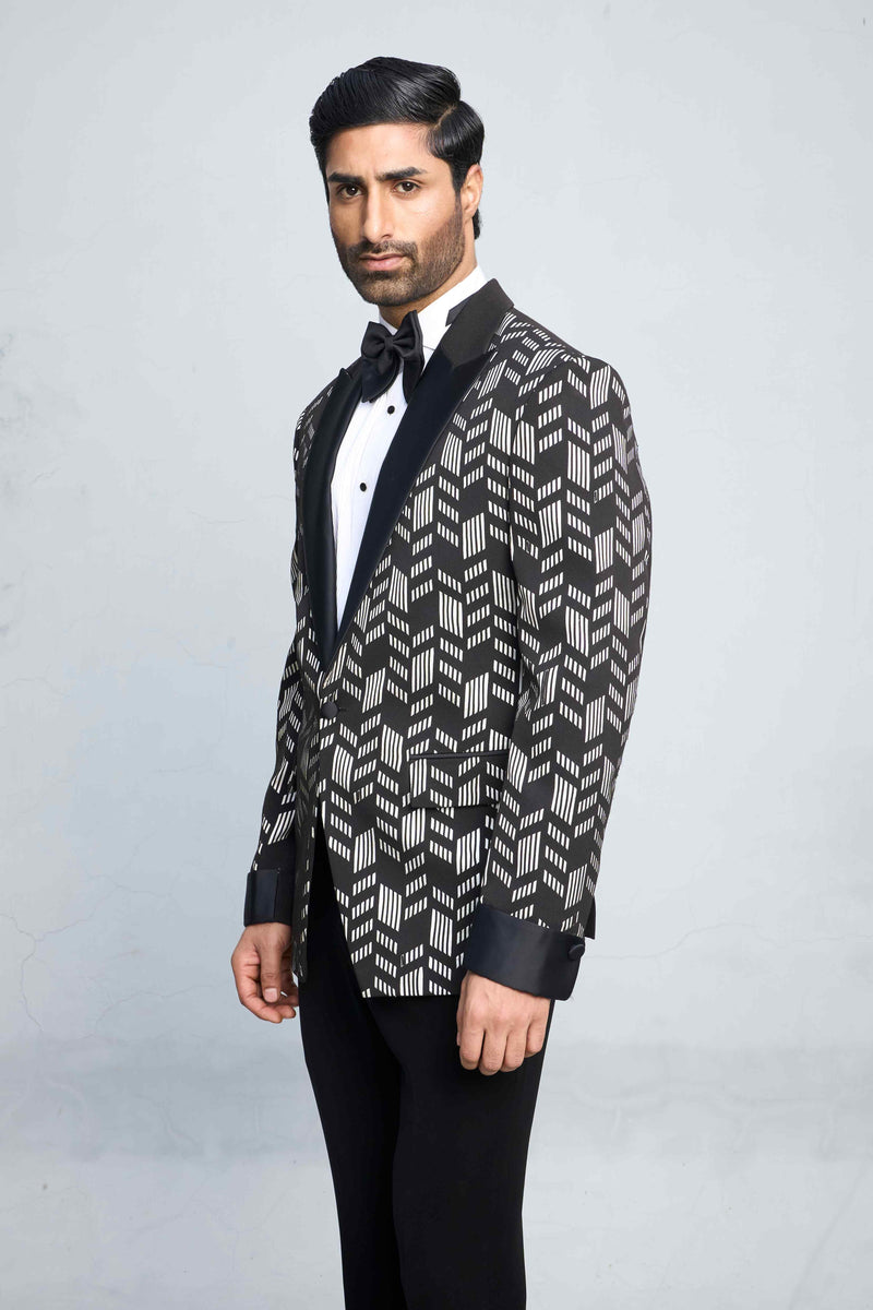 Step-into-the-spotlight-with-our-new-collection-G-ADORE Gargee
