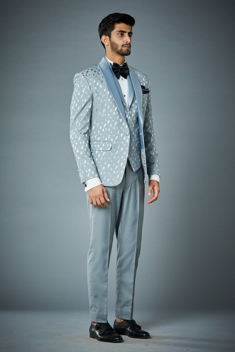 Gargee Designer's OXFORD APPLIC EMBROIDERED TUXEDO SET Gargee