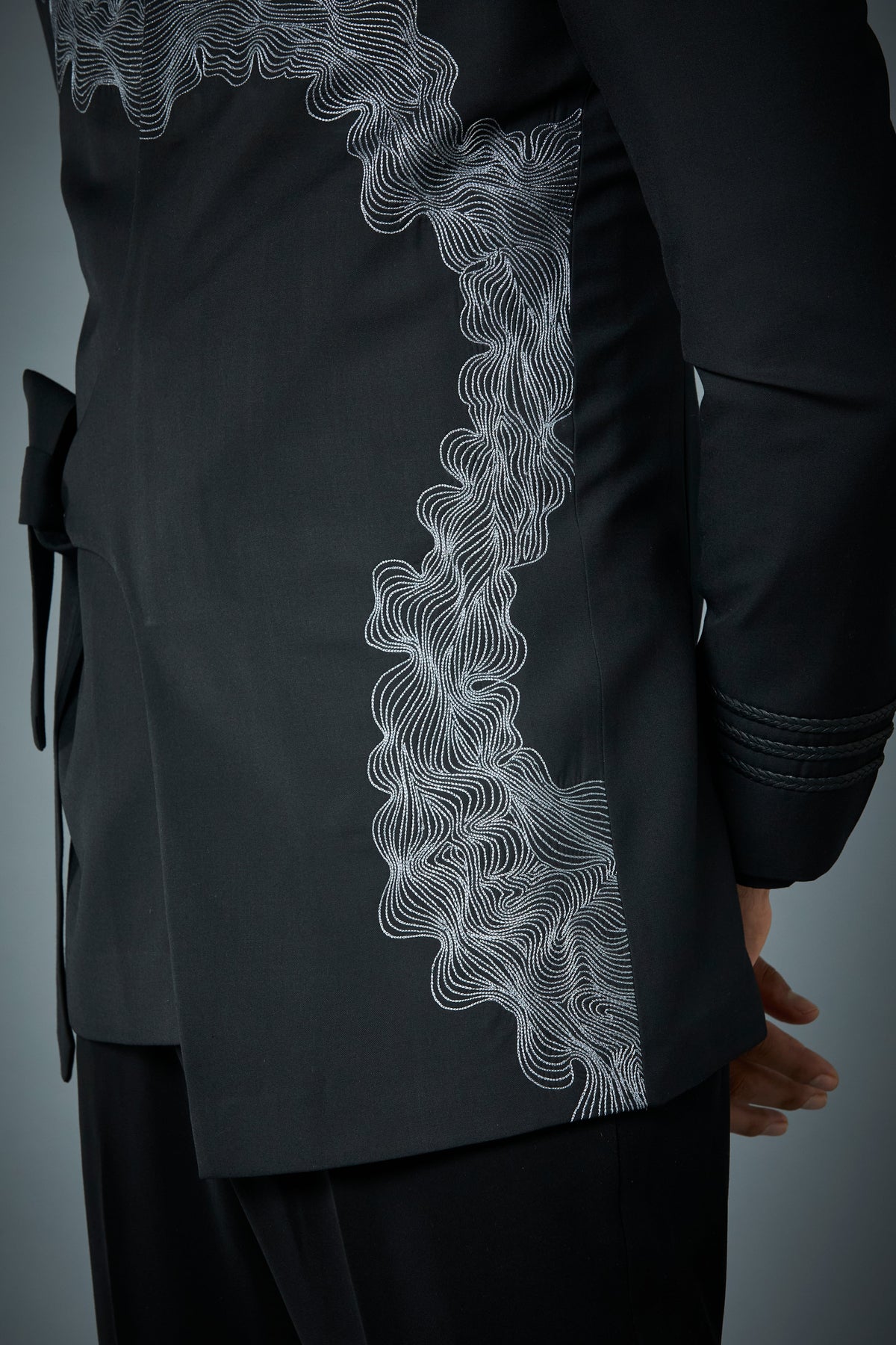 Gargee Designer's BLACK FLOWEY EMBROIDERED JODHPURI SET Gargee