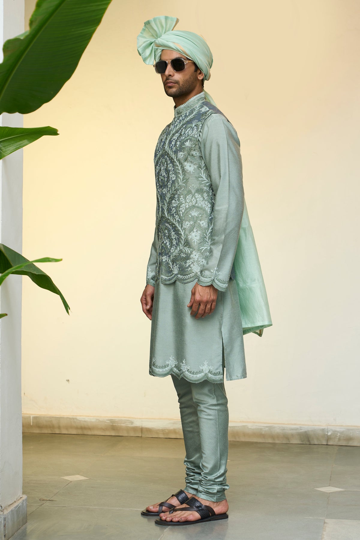 Gargee Designer's Pista Sahejen Bundi Set Gargee