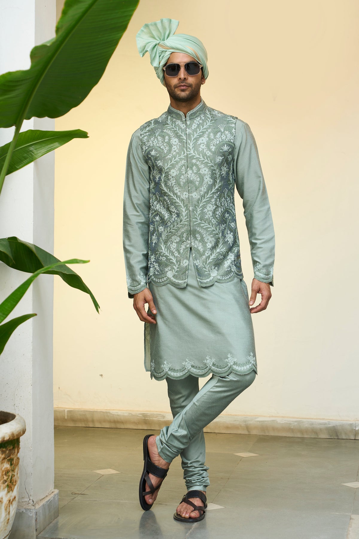 Gargee Designer's Pista Sahejen Bundi Set Gargee