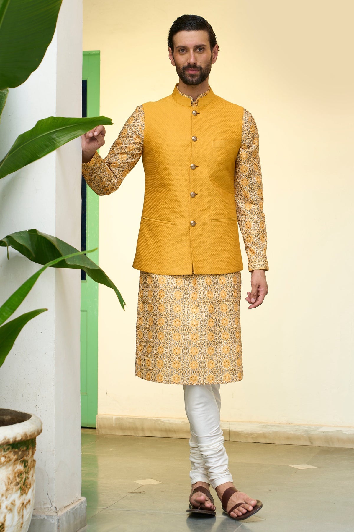 Gargee Designer's Santree Amar Bundi Set Gargee