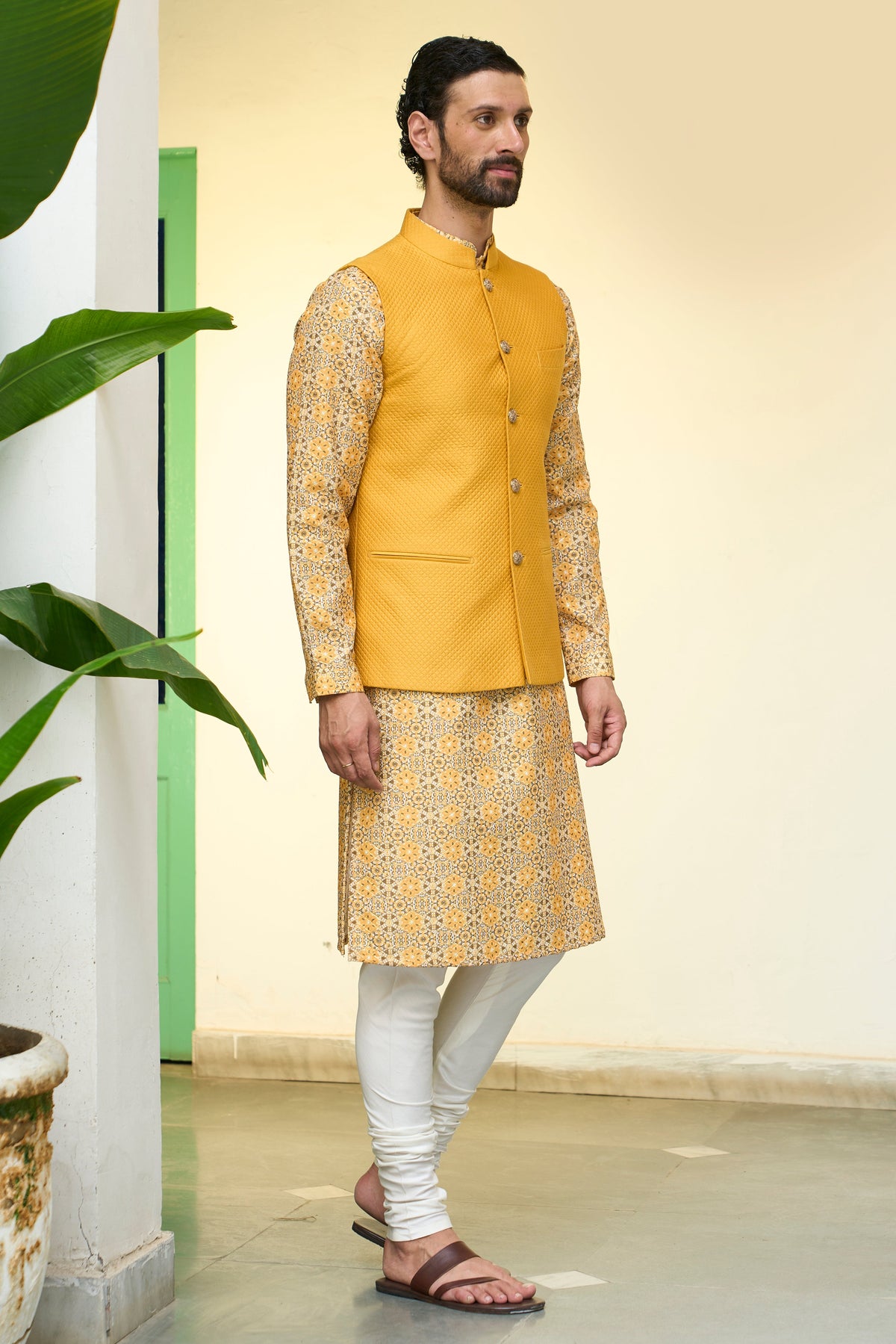 Gargee Designer's Santree Amar Bundi Set Gargee