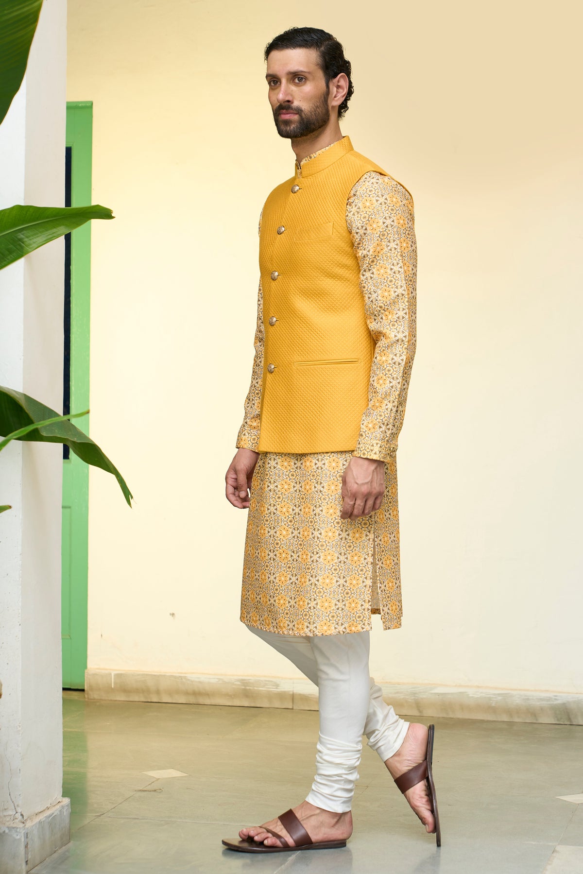 Gargee Designer's Santree Amar Bundi Set Gargee