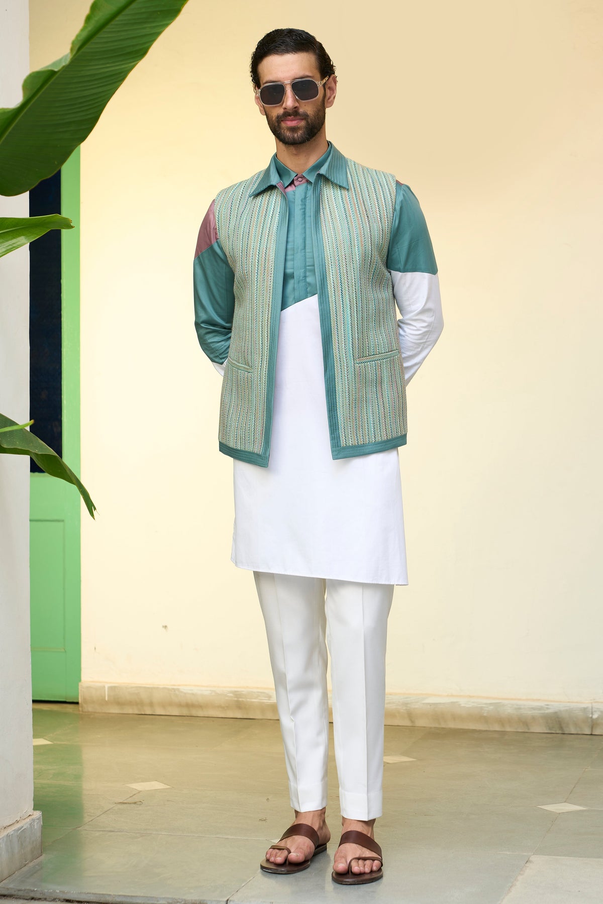 Gargee Designer's Markat Vijayee Shrug Set Gargee