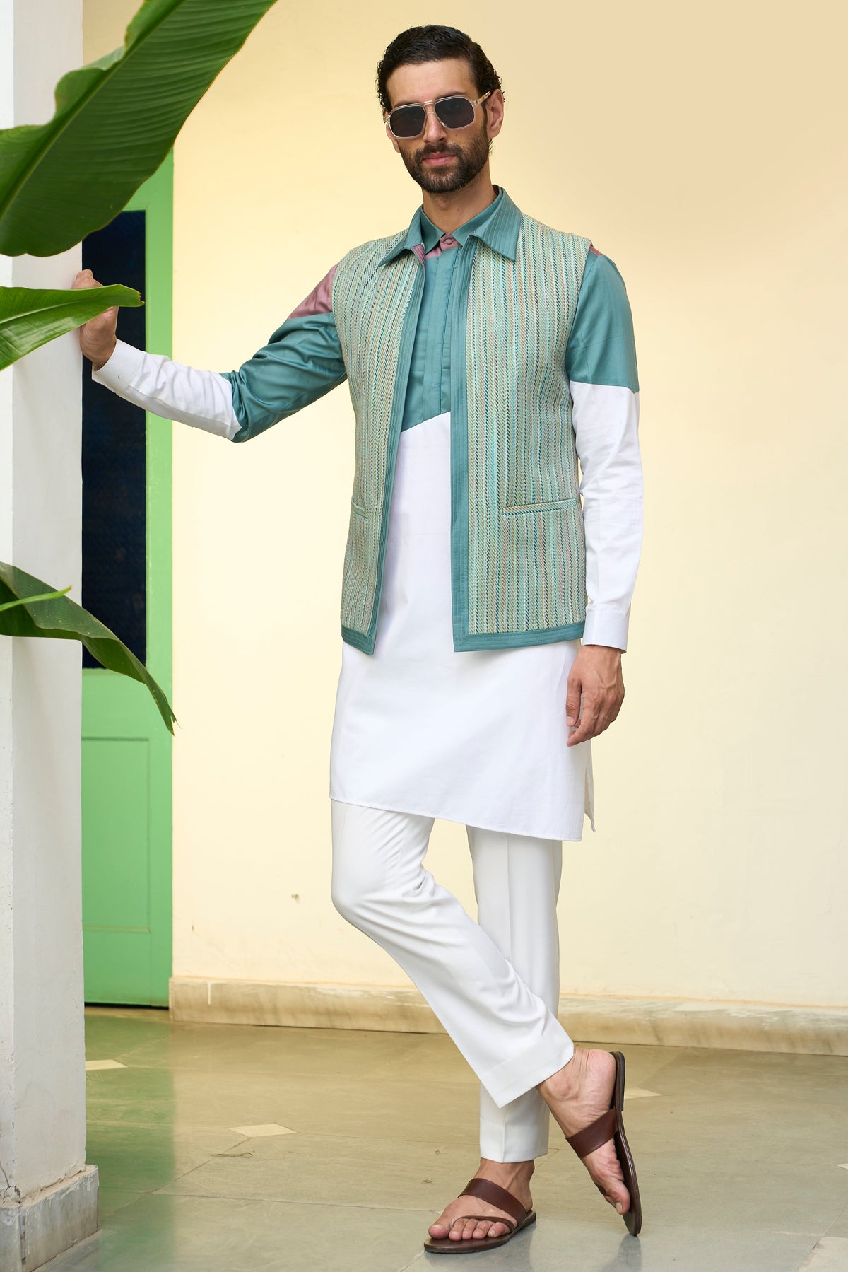 Gargee Designer's Markat Vijayee Shrug Set Gargee