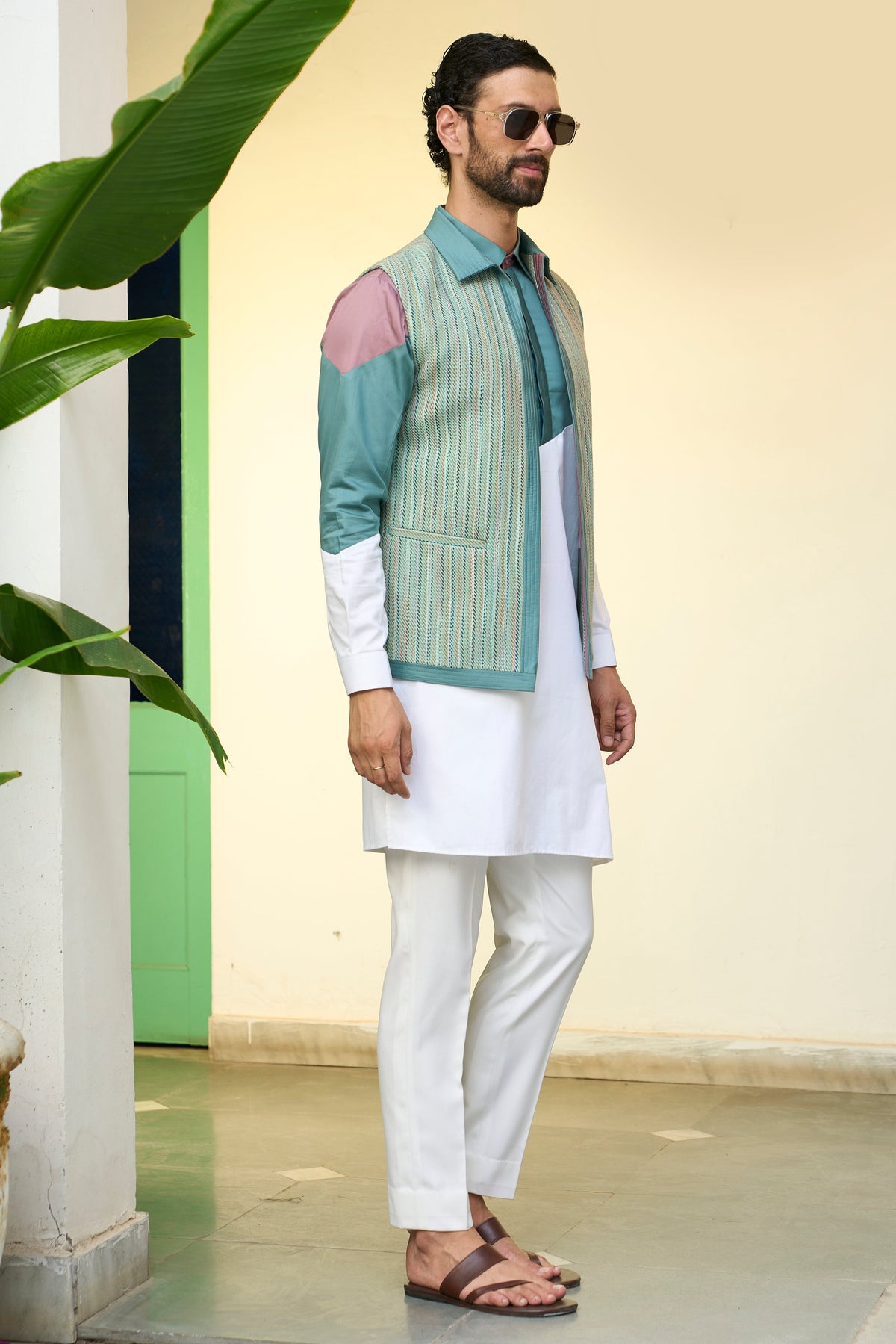 Gargee Designer's Markat Vijayee Shrug Set Gargee