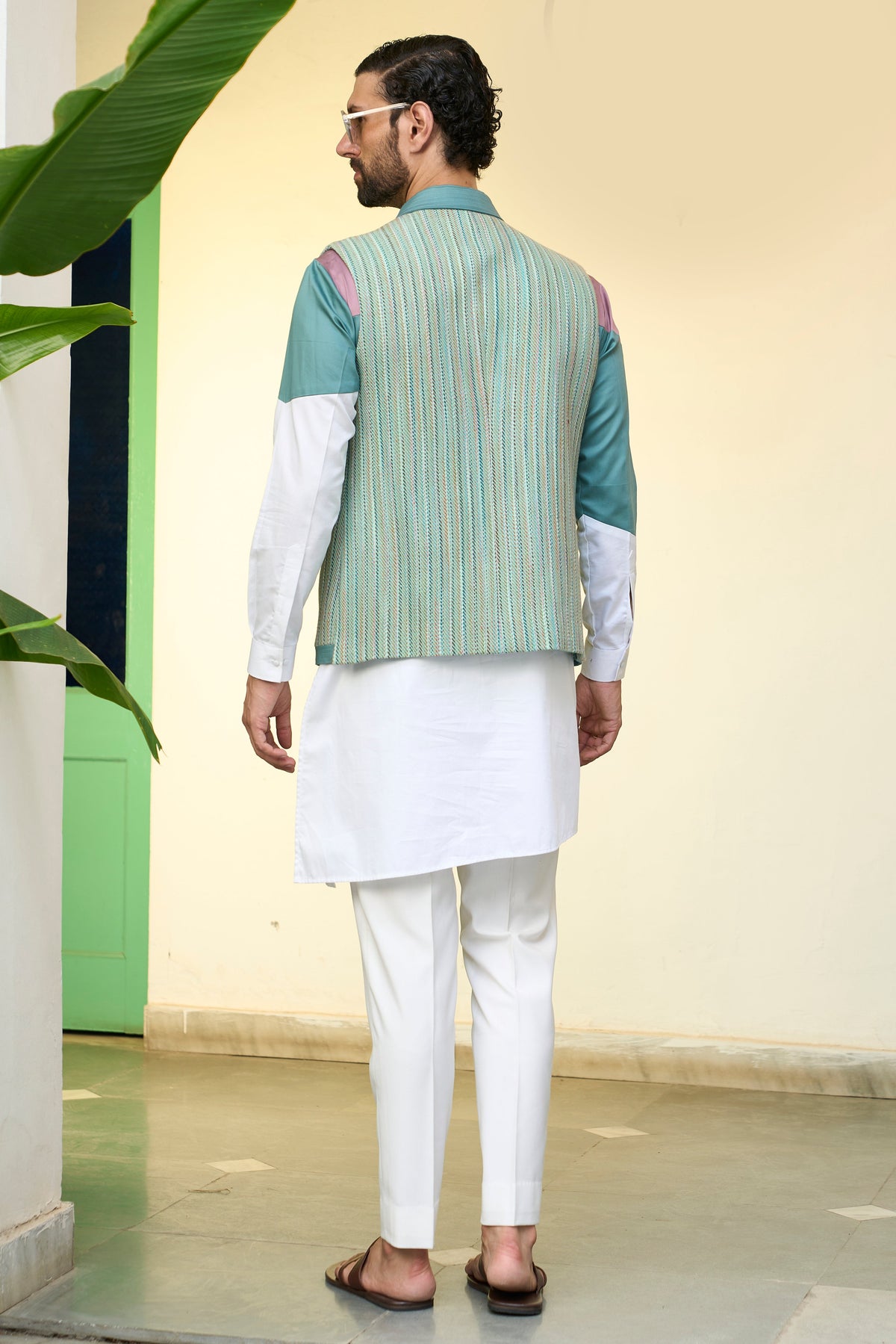 Gargee Designer's Markat Vijayee Shrug Set Gargee