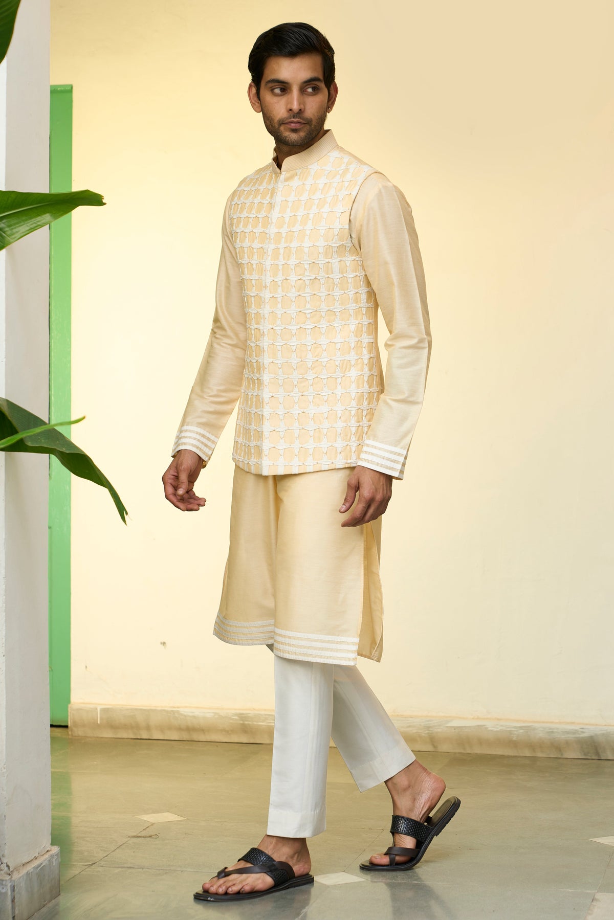 Gargee Designer's Mogra Manan Bundi Set Gargee