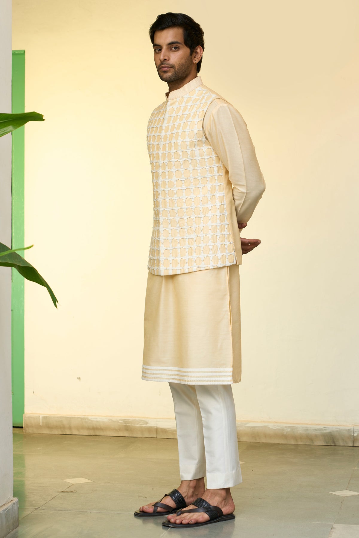 Gargee Designer's Mogra Manan Bundi Set Gargee
