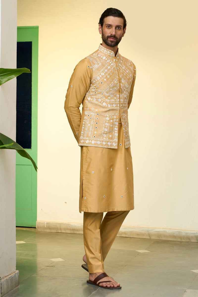 Gargee Designer's Sunhera Garv Bundi Set Gargee