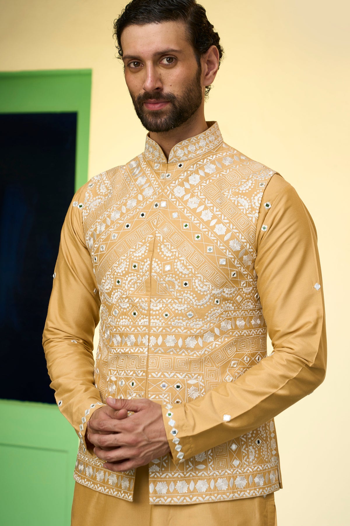 Gargee Designer's Sunhera Garv Bundi Set Gargee