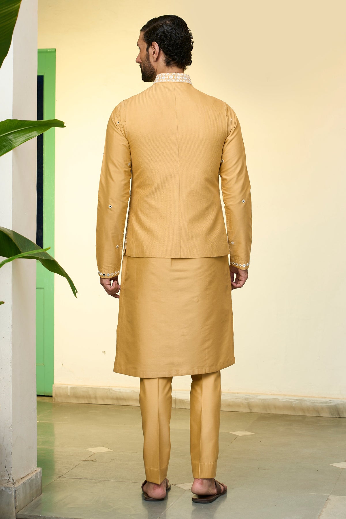 Gargee Designer's Sunhera Garv Bundi Set Gargee
