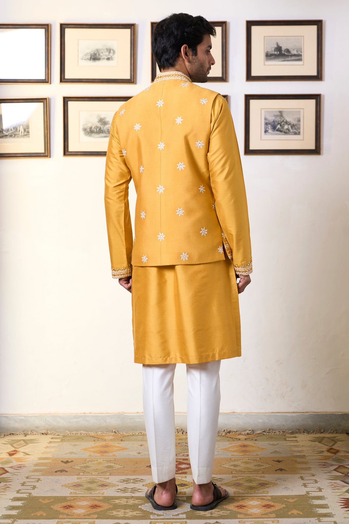 Gargee Designer's Sunhera Meher Bundi Set Gargee