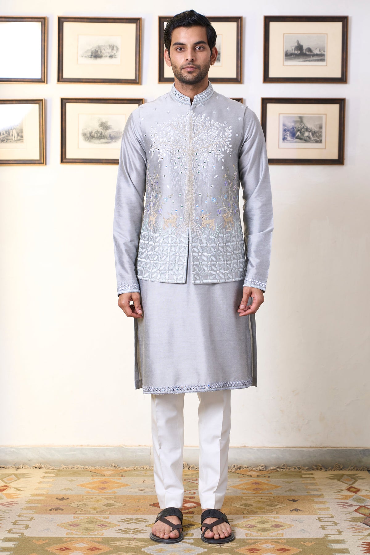 Gargee Designer's Neela Salety Bundi Set Gargee