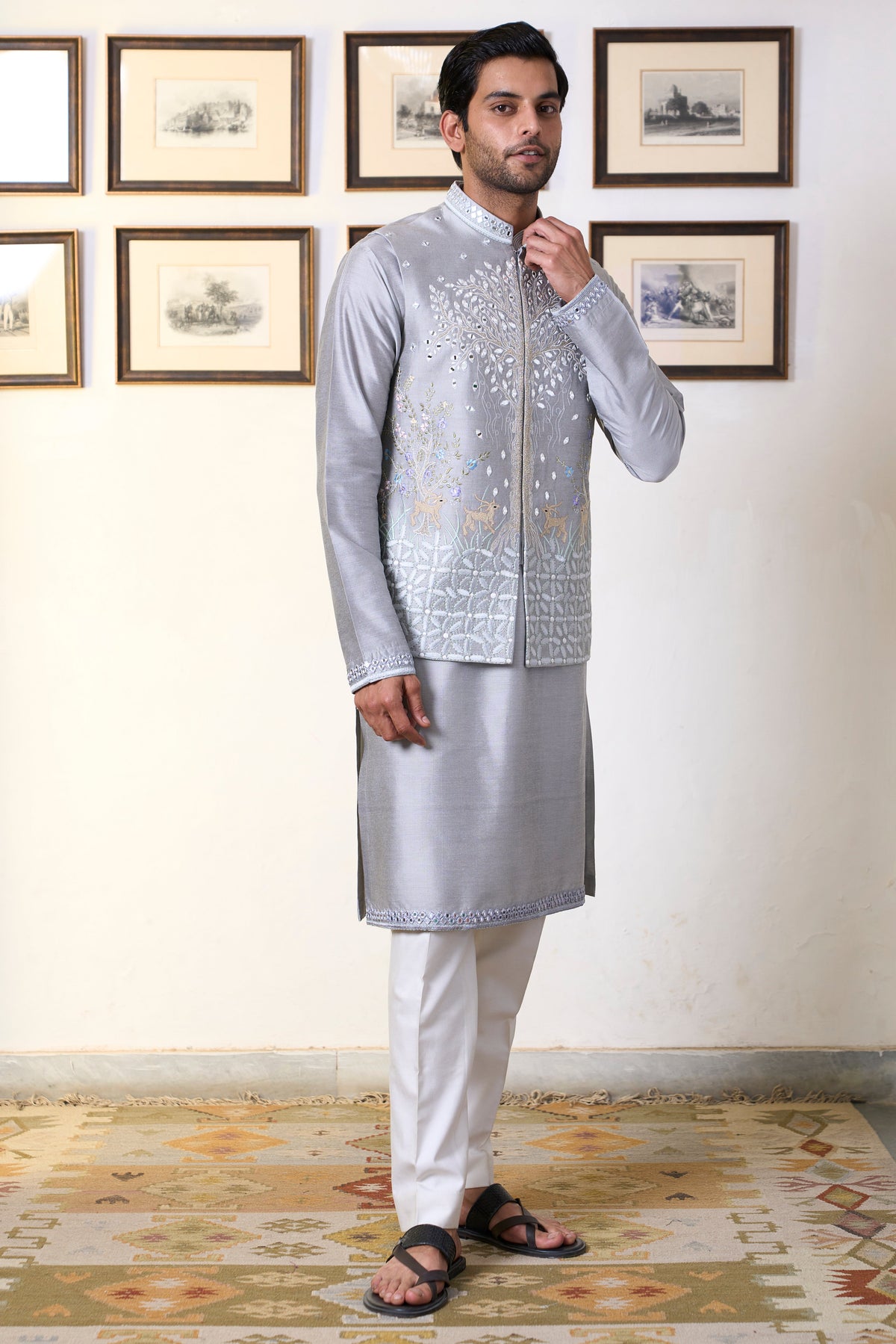 Gargee Designer's Neela Salety Bundi Set Gargee