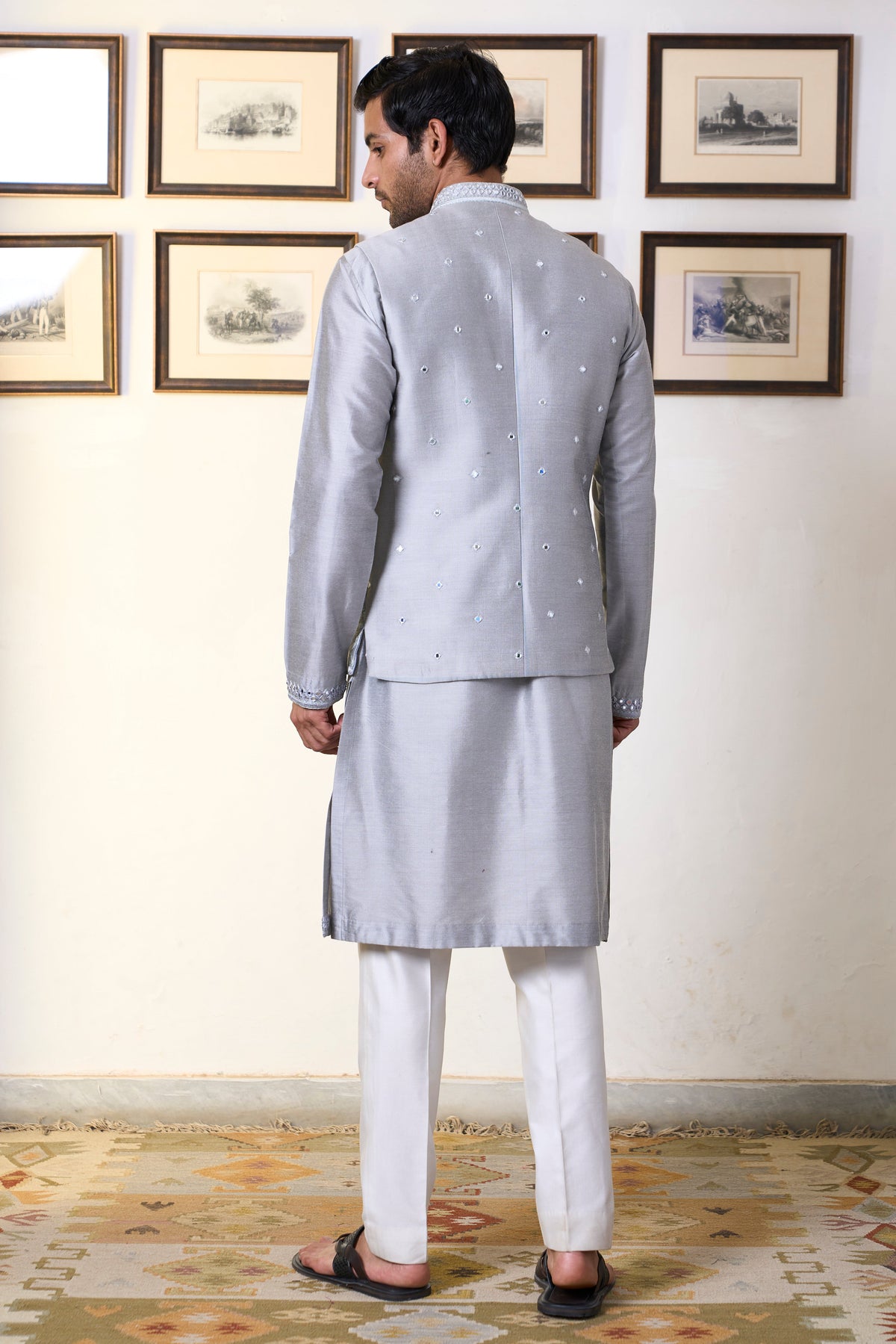 Gargee Designer's Neela Salety Bundi Set Gargee