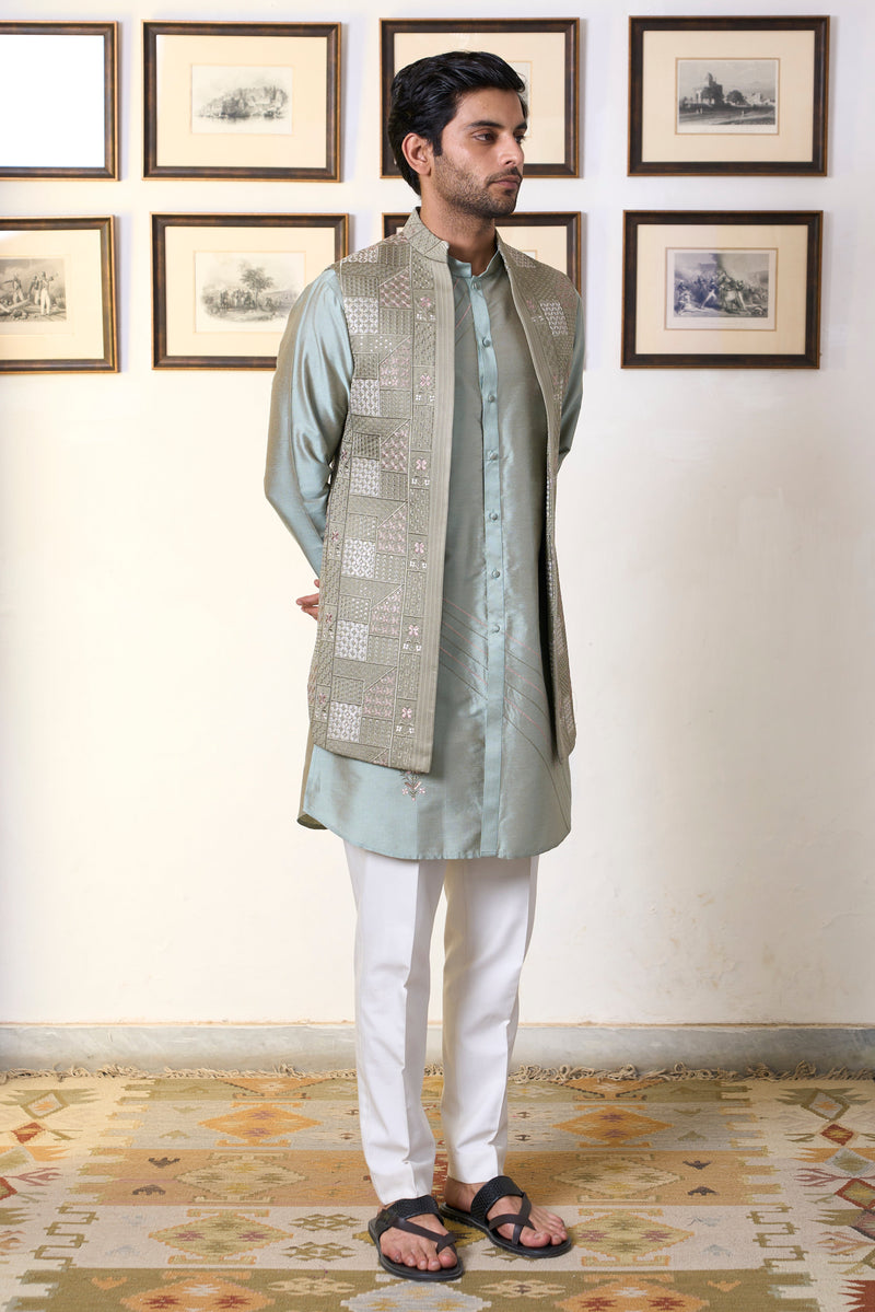 Gargee Designer's Saag Sadaat Shrug Set Gargee