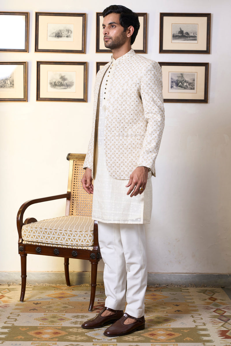 Gargee Designer's Mogra Chaand Jodhpuri Set Gargee