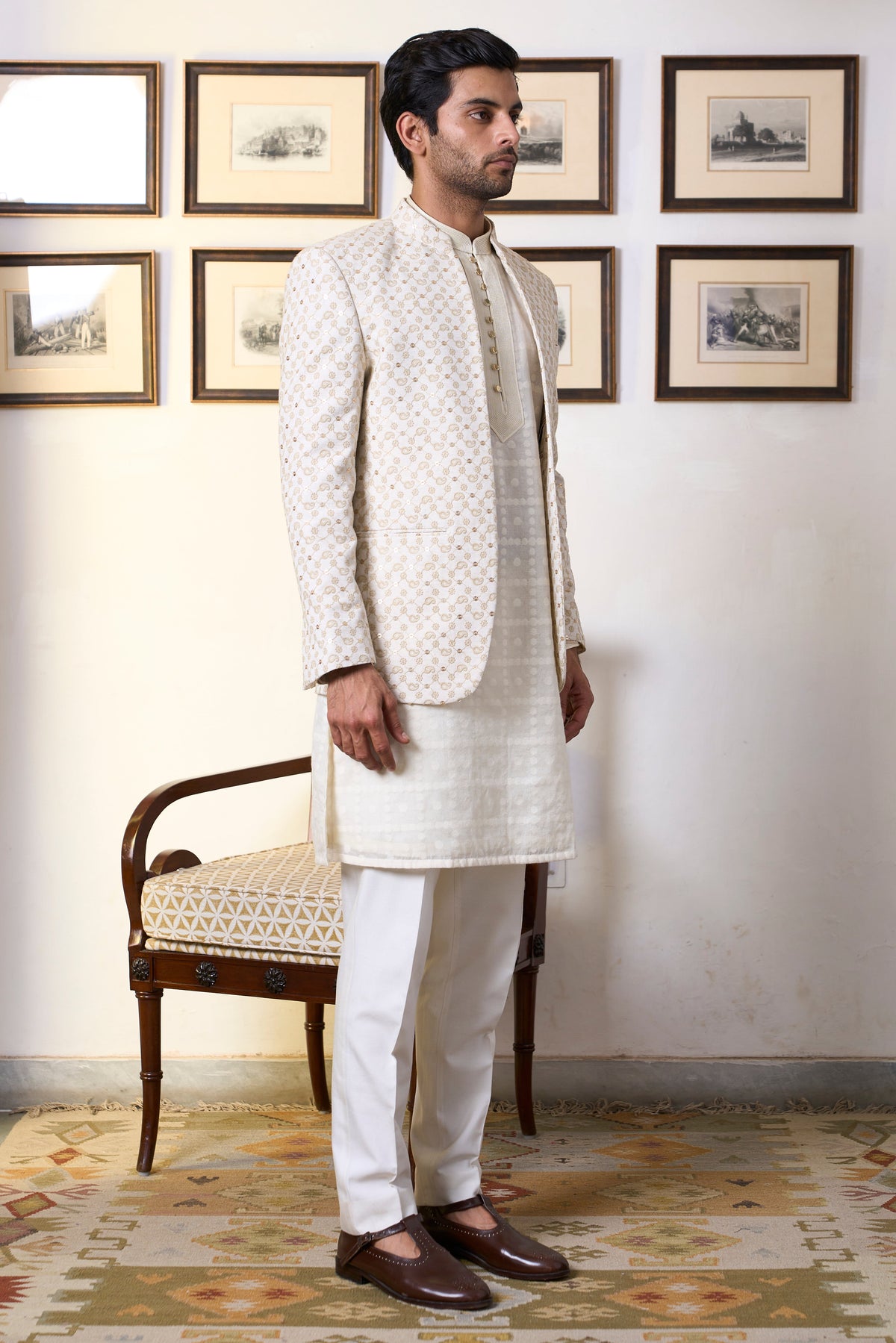 Gargee Designer's Mogra Chaand Jodhpuri Set Gargee