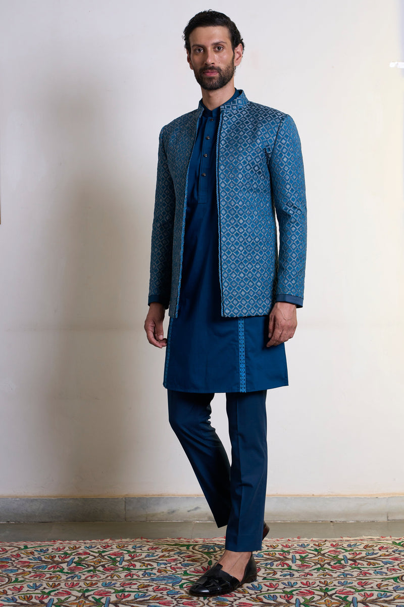 Gargee Designer's Neelam Chakor Jodhpuri Set Gargee