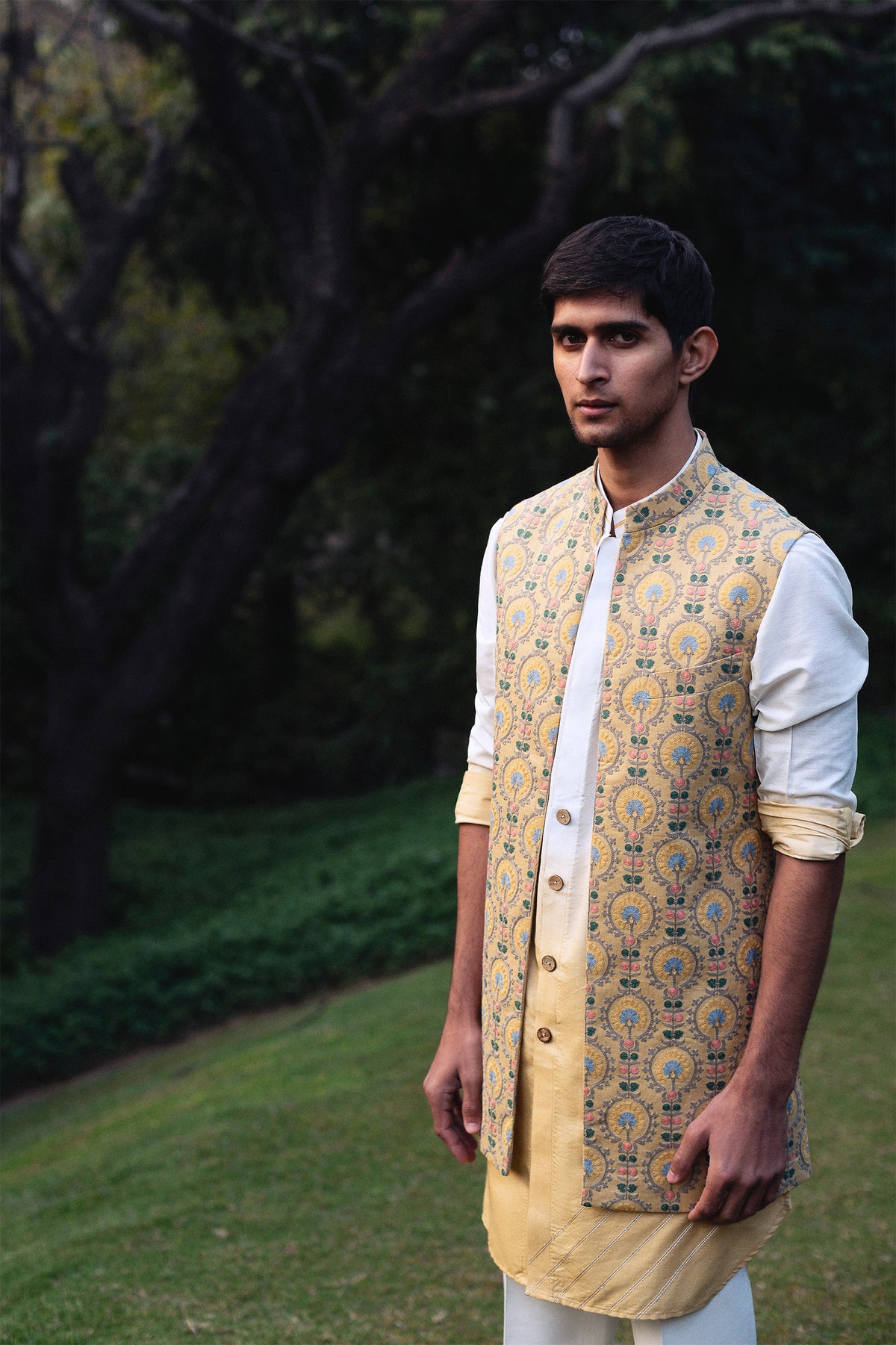 Gargee Designer's YELLOW LINEN EMBROIDERED SHRUG SET Gargee