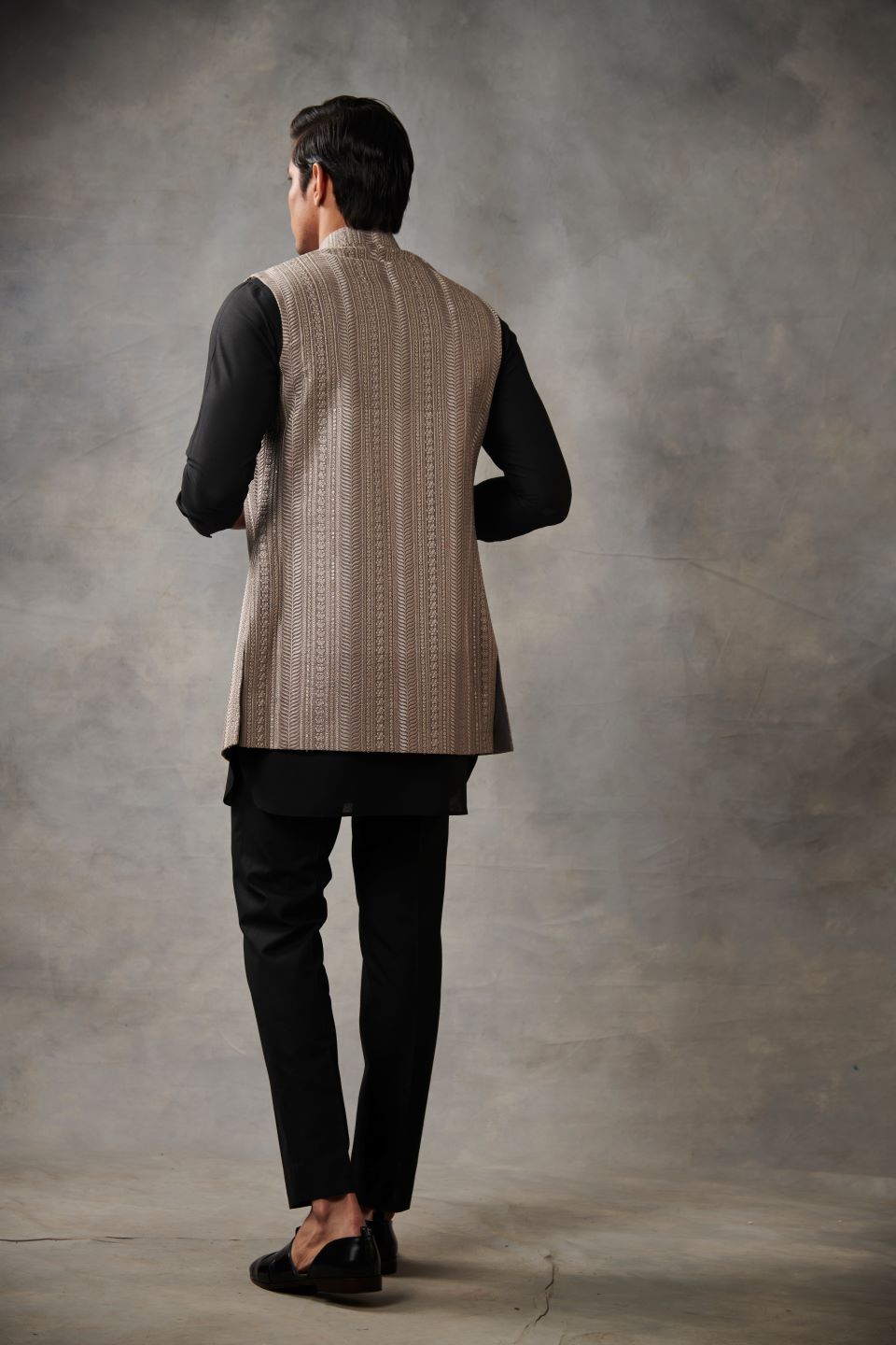 GREY SILK EMBROIDERED BUNDI SET 2