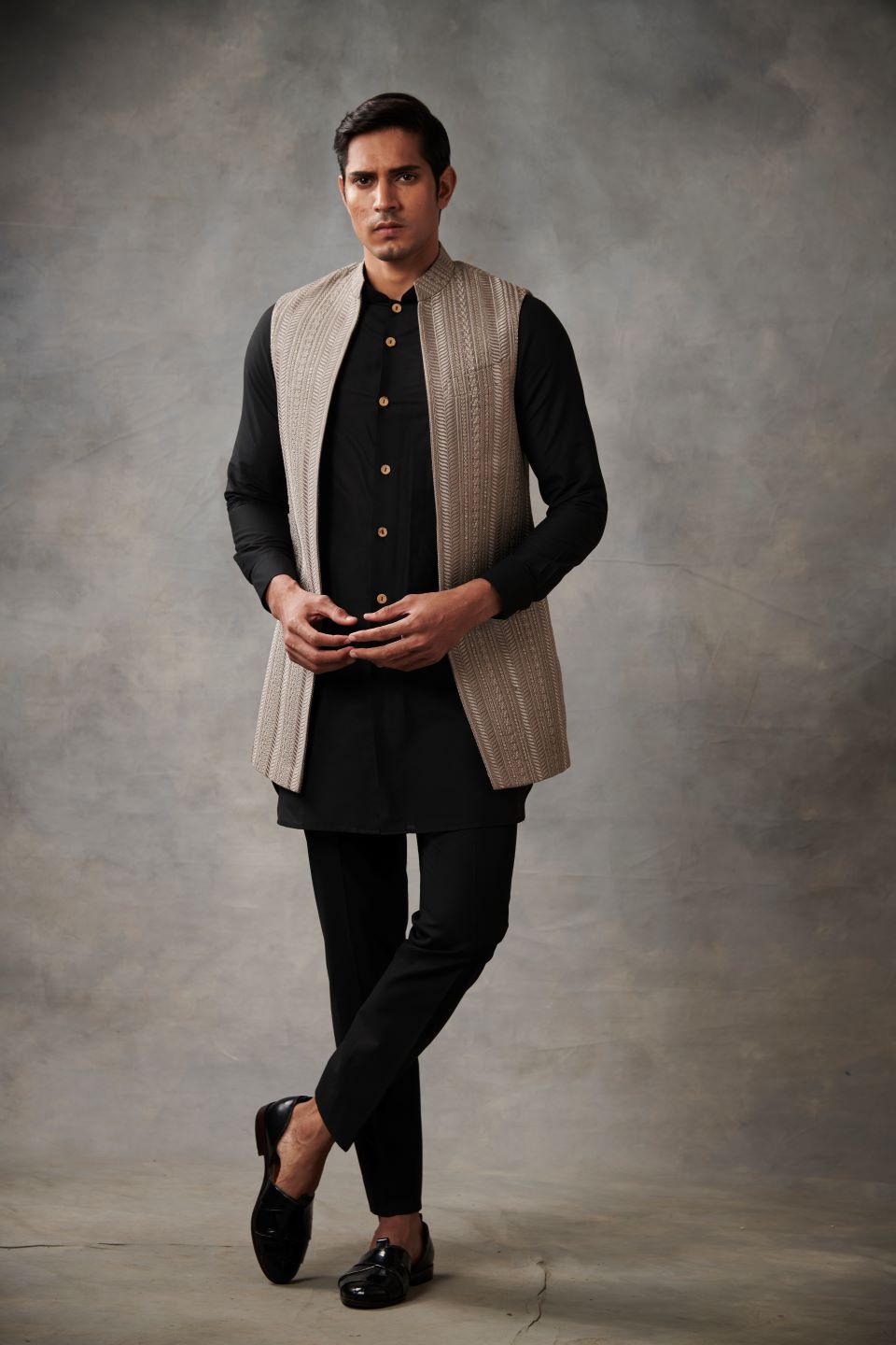 GREY SILK EMBROIDERED BUNDI SET 1