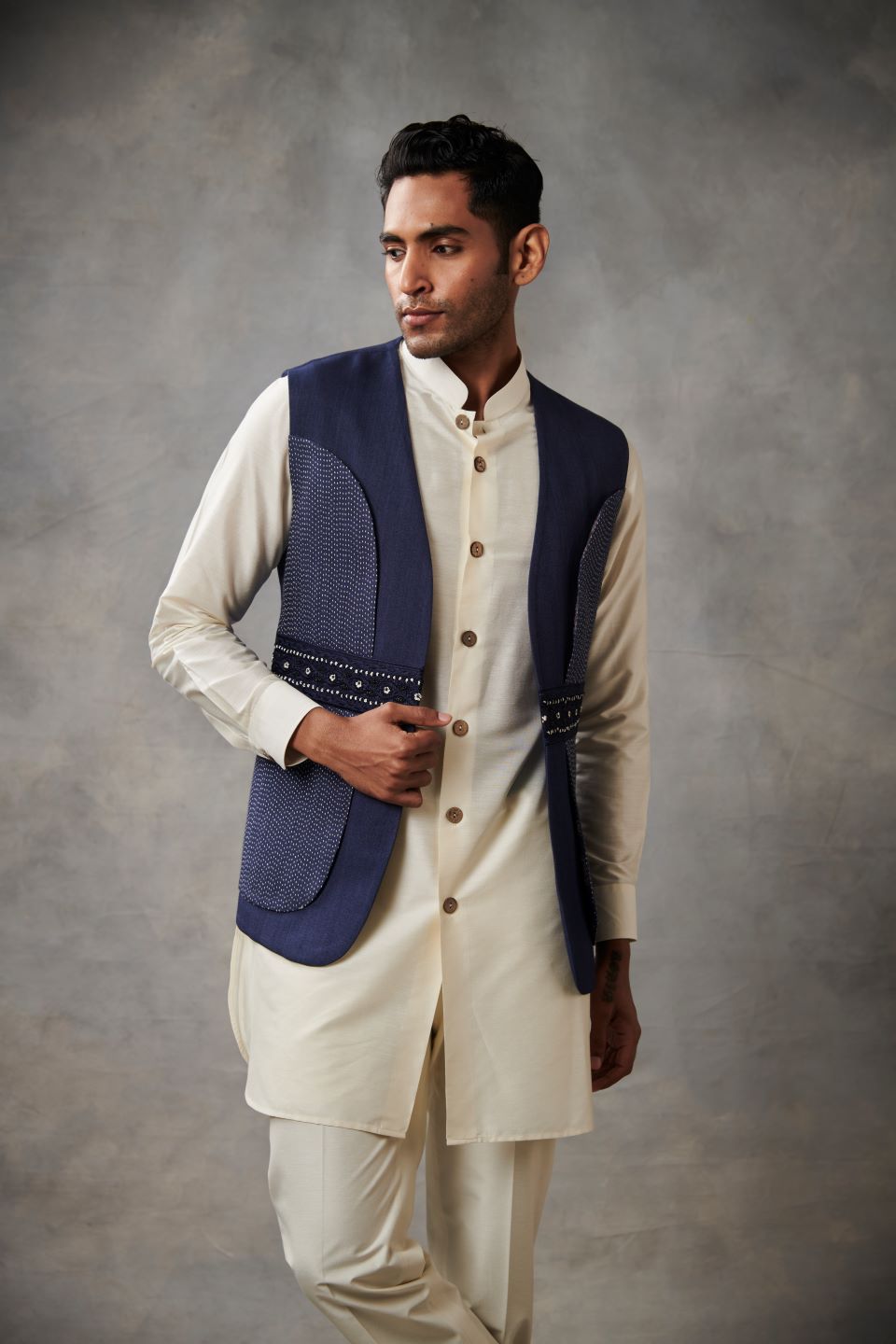 NAVY SILK EMBROIDERED BUNDI SET 2