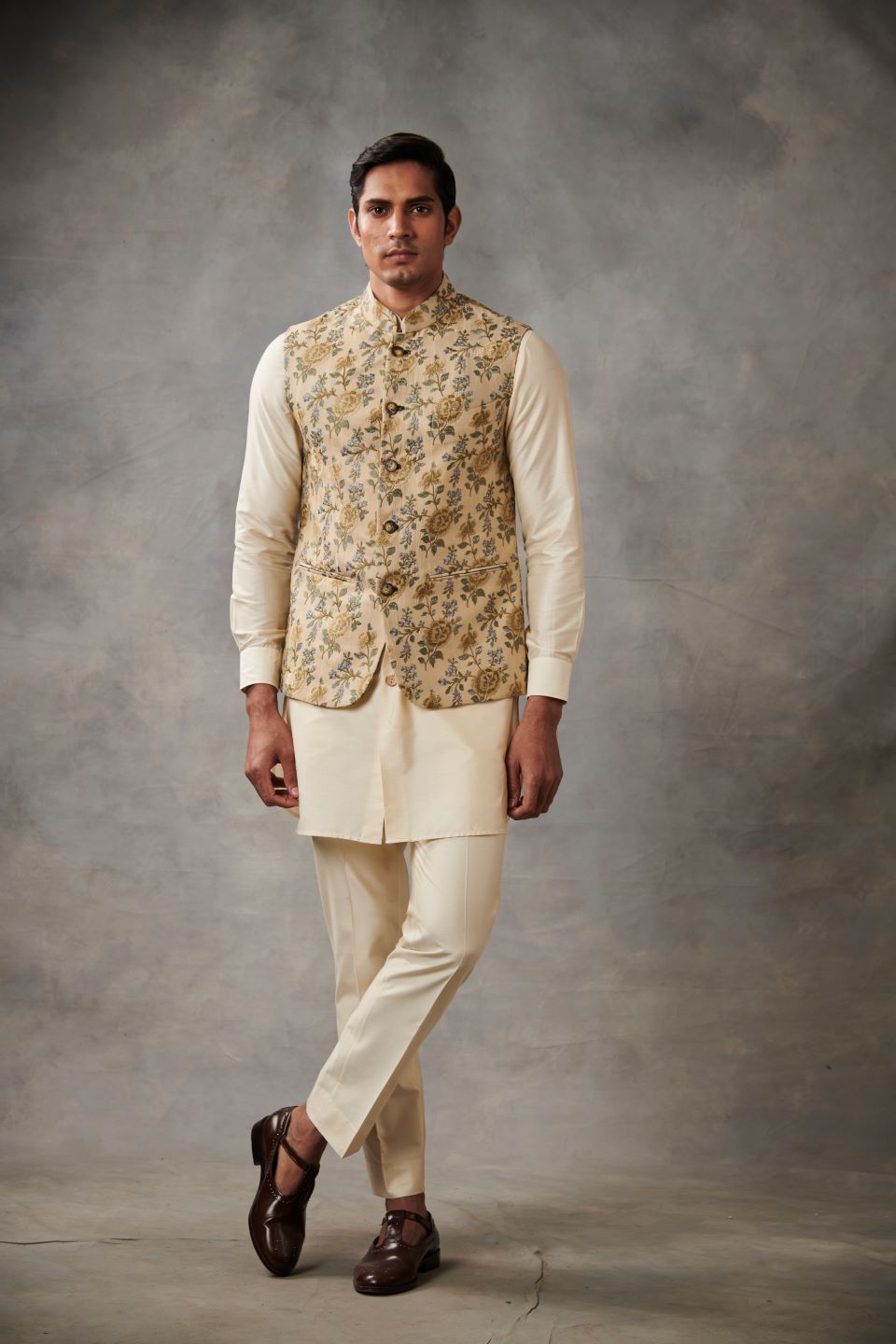 GOLD EMBROIDERED CHANDERI BUNDI SET 2