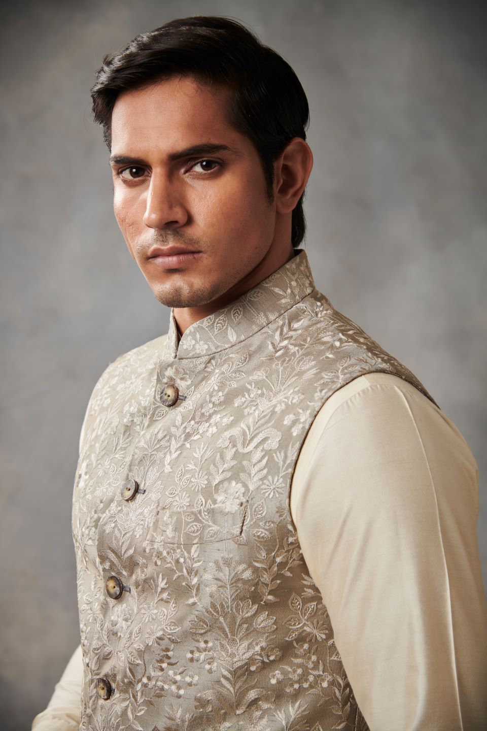 GREY SILK  EMBROIDERED BUNDI SET 5