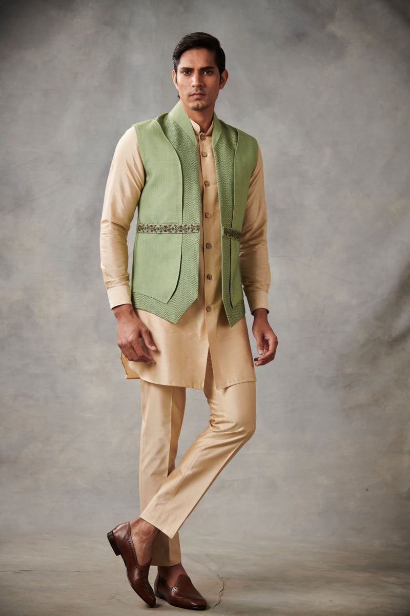 Gargee Designer's MINT GREEN SILK EMBROIDERED Shrug Set Gargee