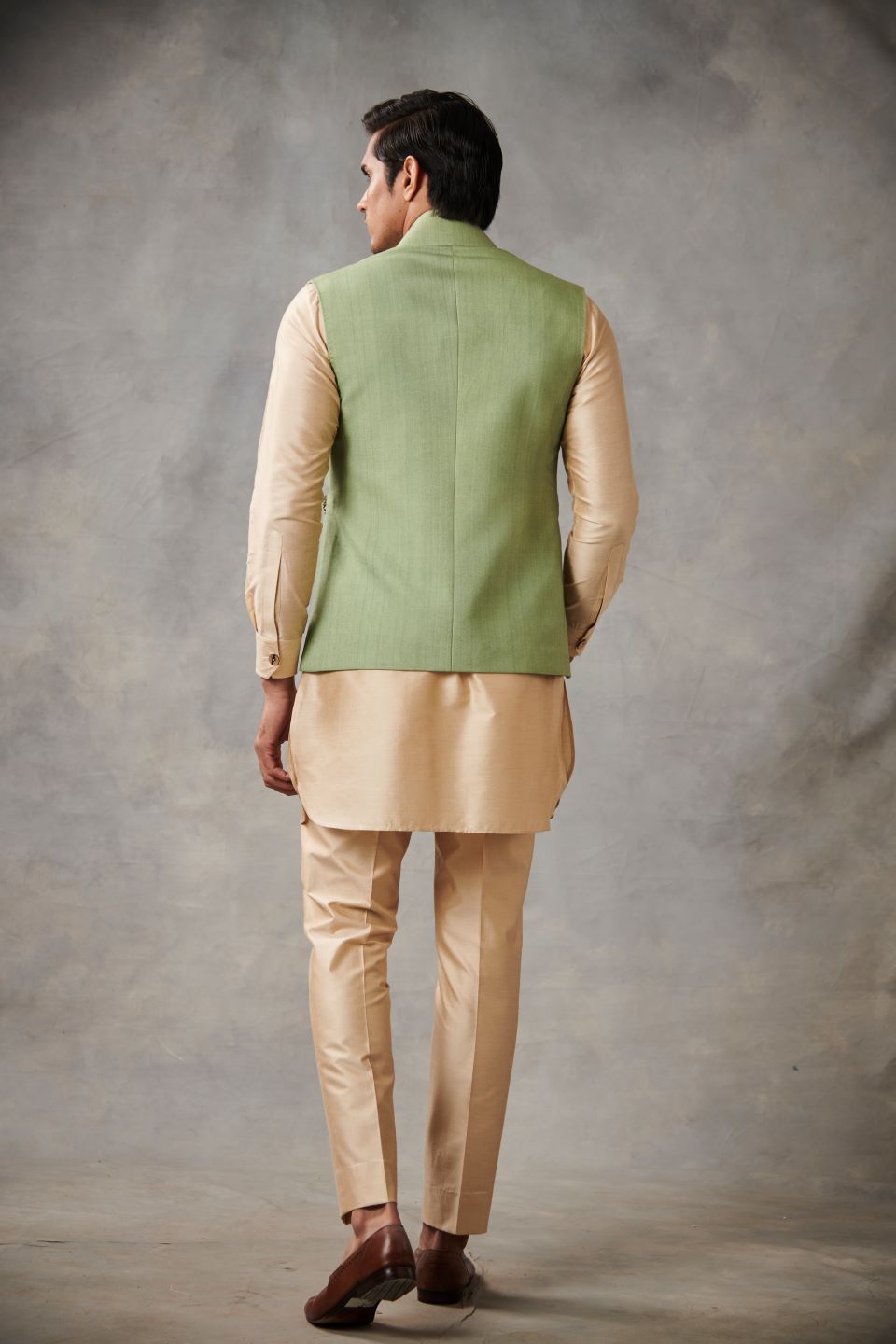 Gargee Designer's MINT GREEN SILK EMBROIDERED Shrug Set Gargee