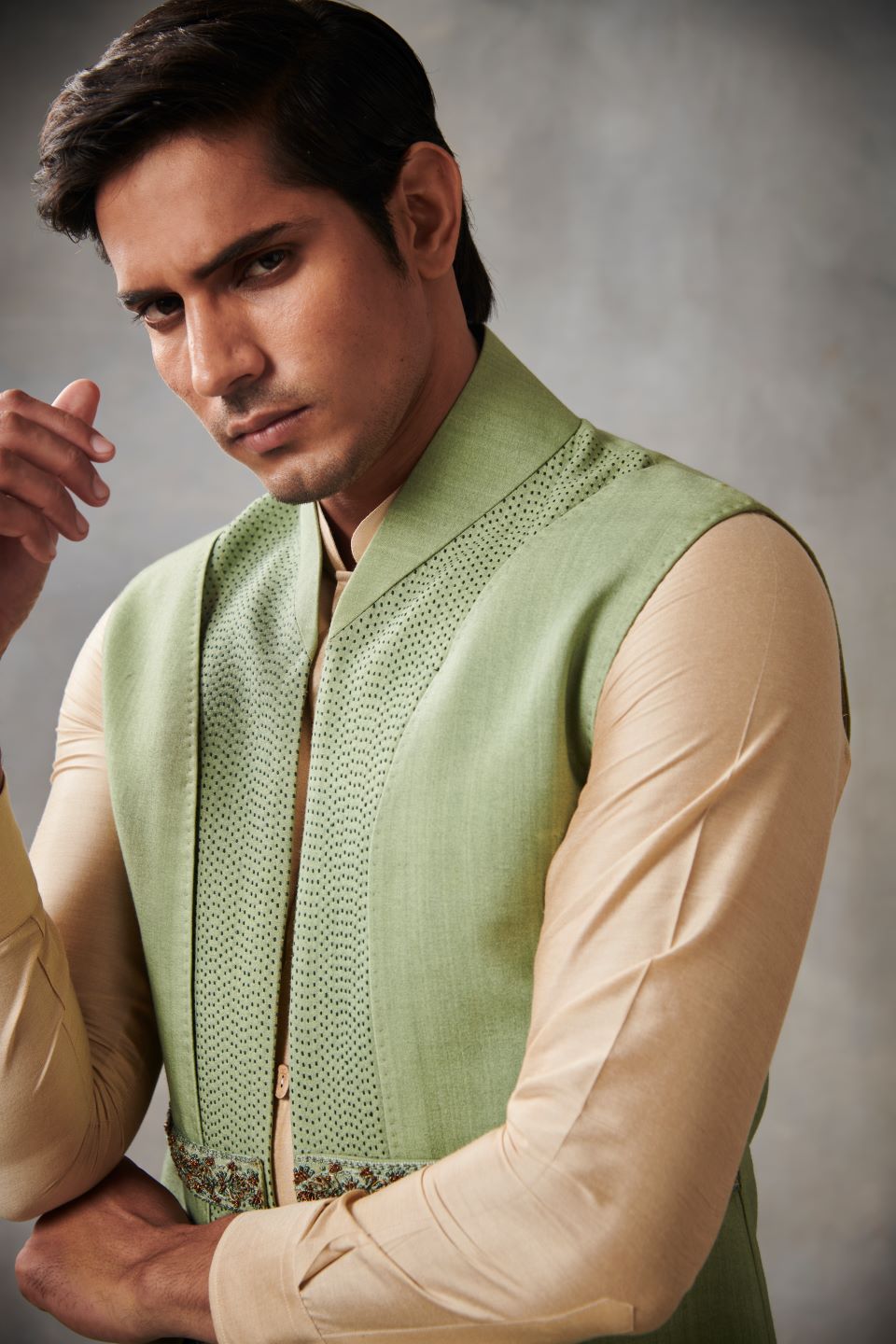 Gargee Designer's MINT GREEN SILK EMBROIDERED Shrug Set Gargee