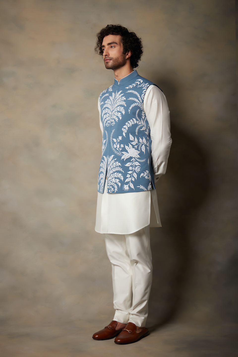 Gargee Designer's BLUE APPLIQUE BUNDI SET Gargee