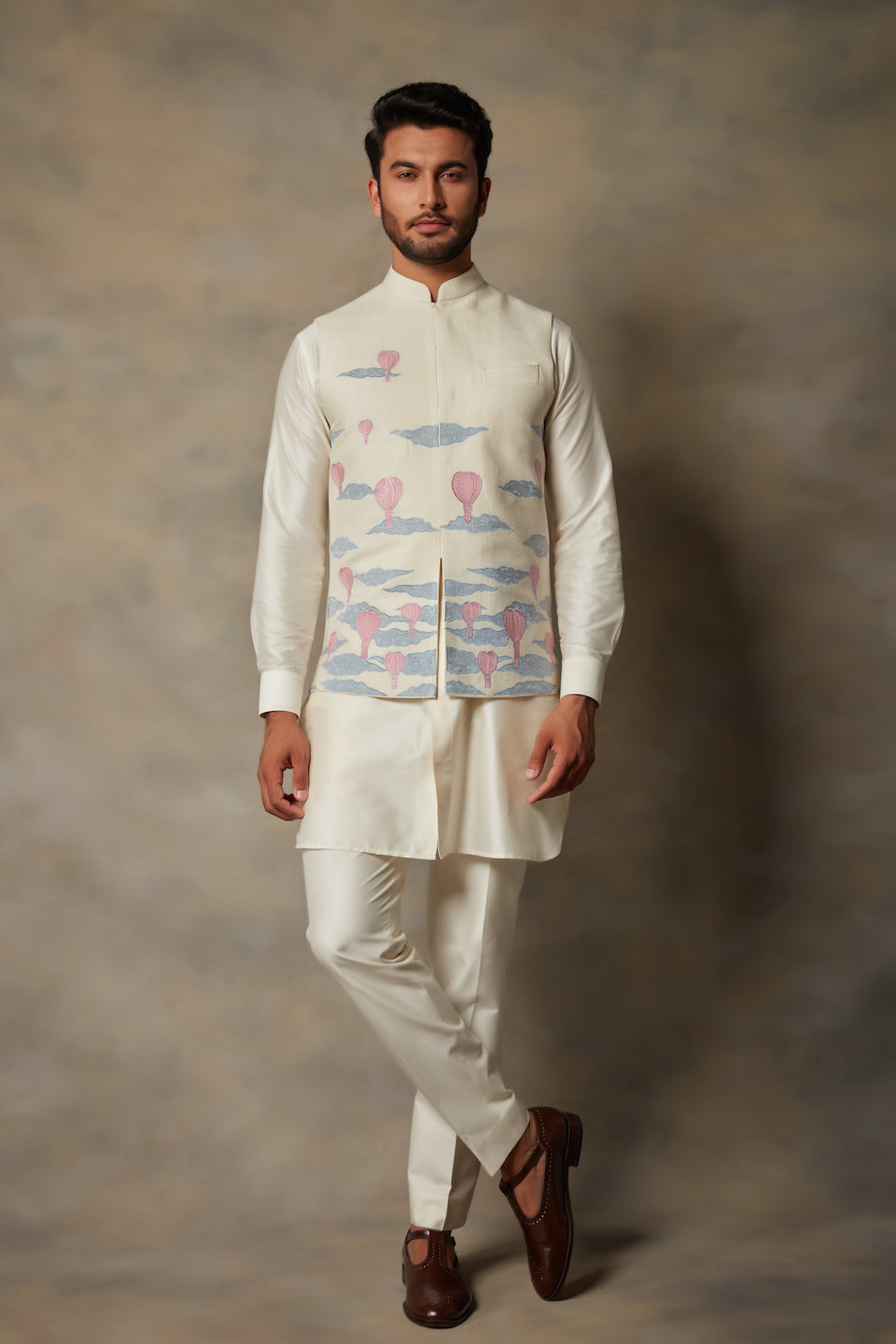 Gargee Designer's IVORY APPLIQUE BUNDI SET Gargee