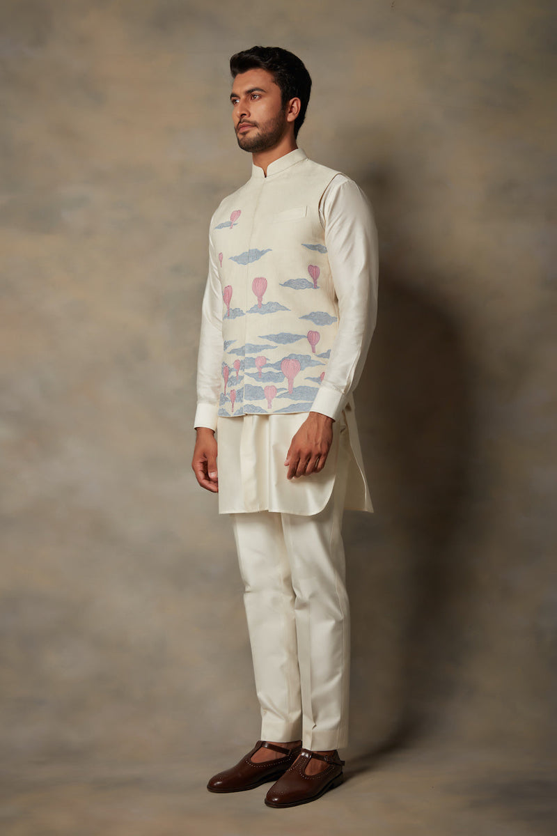 Gargee Designer's IVORY APPLIQUE BUNDI SET Gargee