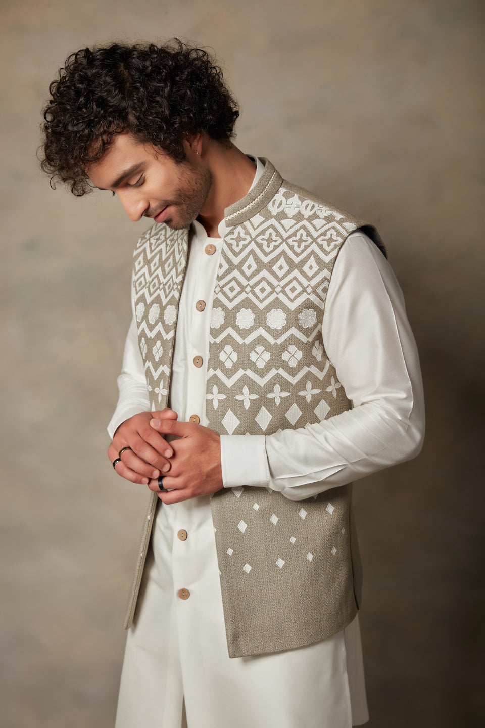 Gargee Designer's GREY APPLIQUE BUNDI SET Gargee