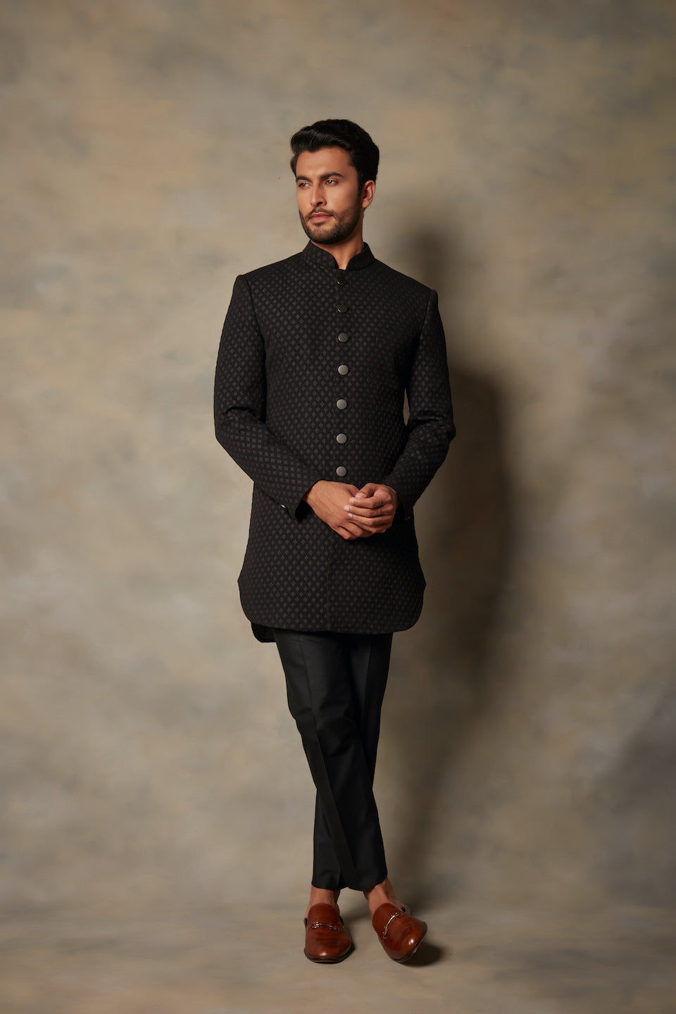 Gargee Designer's BLACK TEXTURED INDO SET Gargee Designer