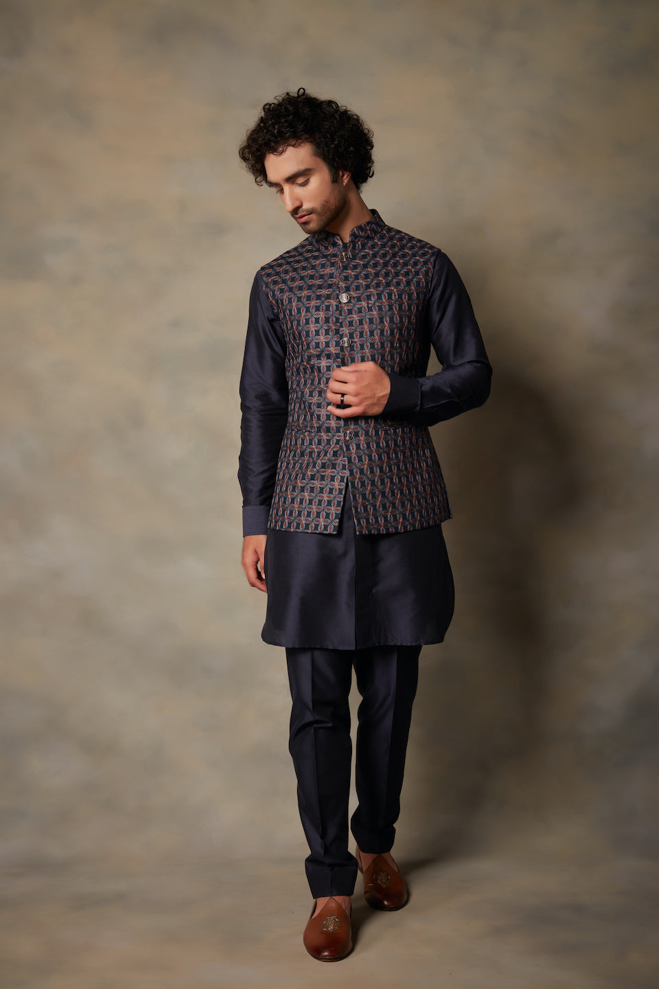 Gargee Designer's BLUE EMBROIDERED LINEN BUNDI SET Gargee Designer