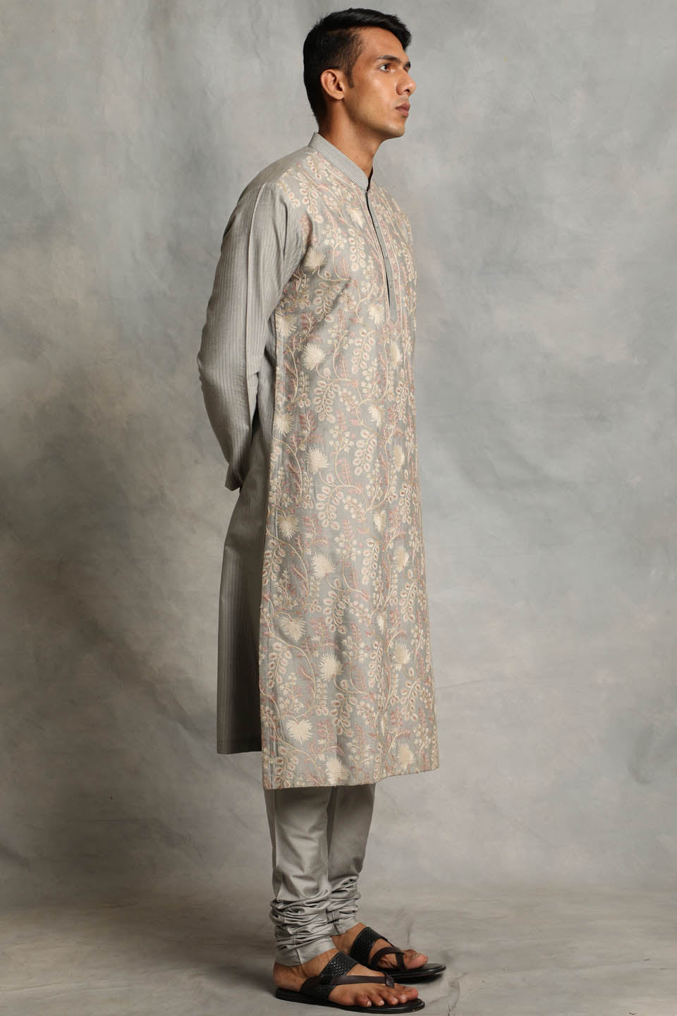GREY EMBROIDERED SILK KURTA SET 3