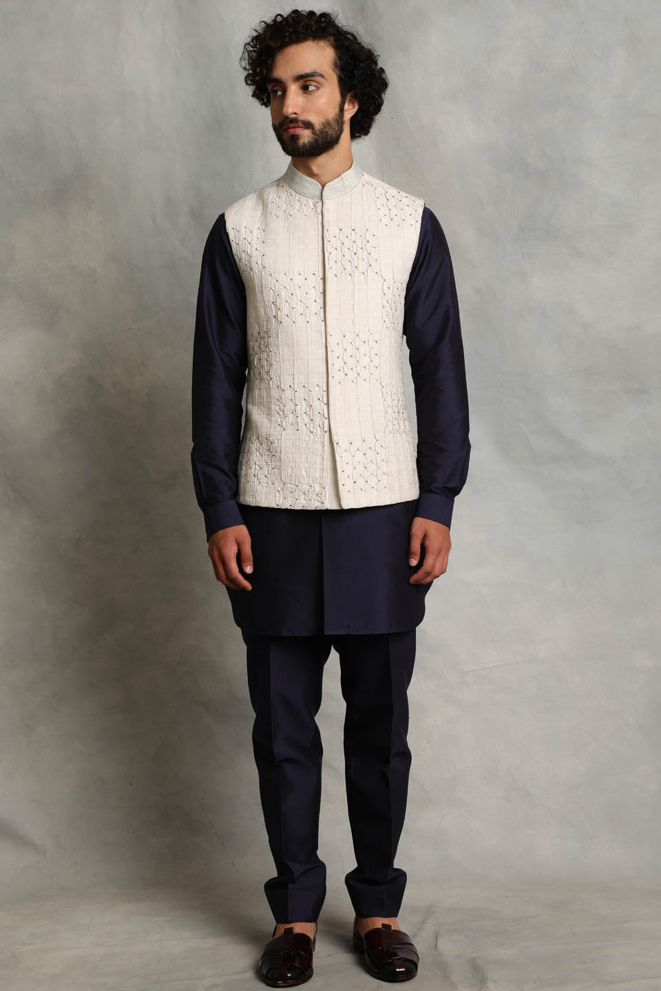 IVORY TUCKED BUNDI SET 1