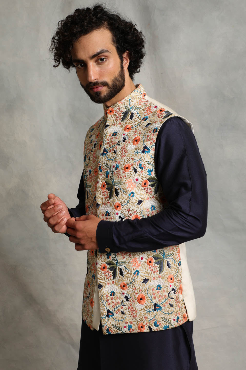 Gargee Designer's MULTICOLOR EMBROIDERED BUNDI SET Gargee