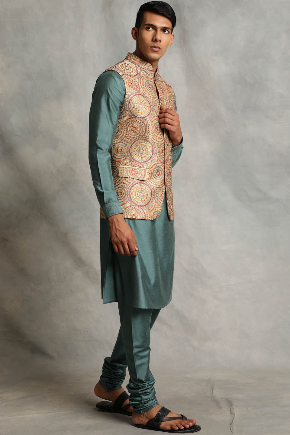 GOLD EMBROIDERED BUNDI SET 4