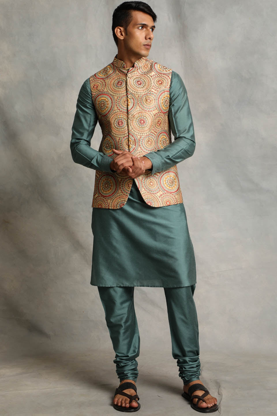 GOLD EMBROIDERED BUNDI SET 1
