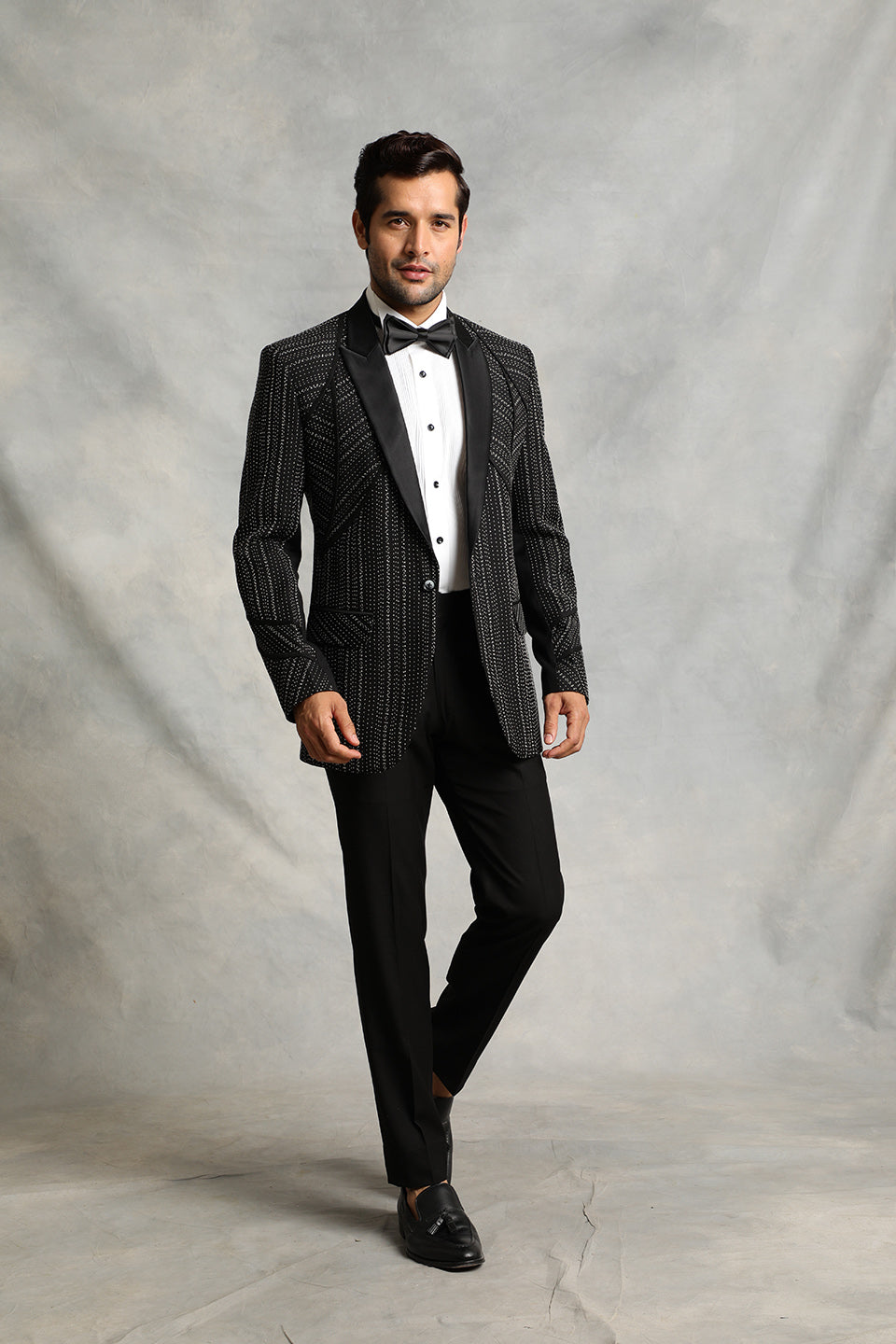 BLACK KANTHA TUXEDO SET 5
