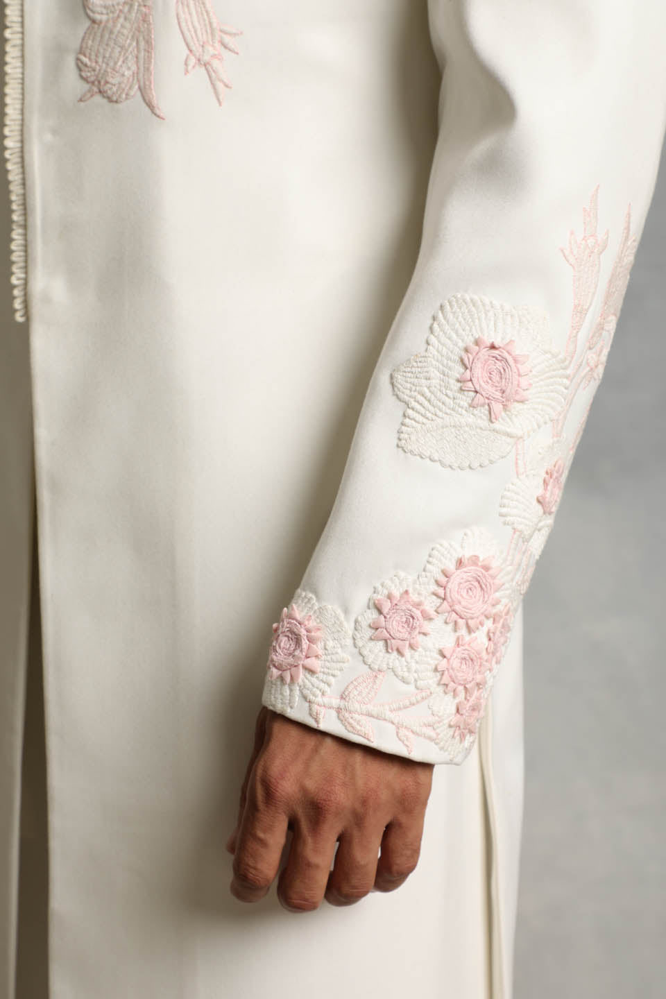 OFF-WHITE EMBROIDERED INDO SET 5
