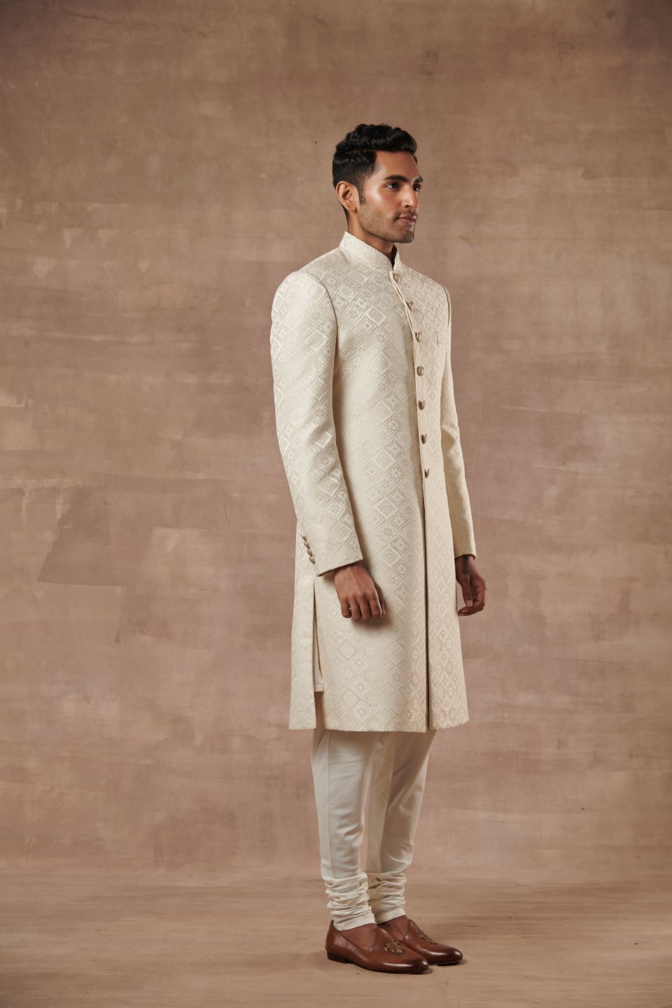 IVORY TEXTURED SHERWANI SET 2