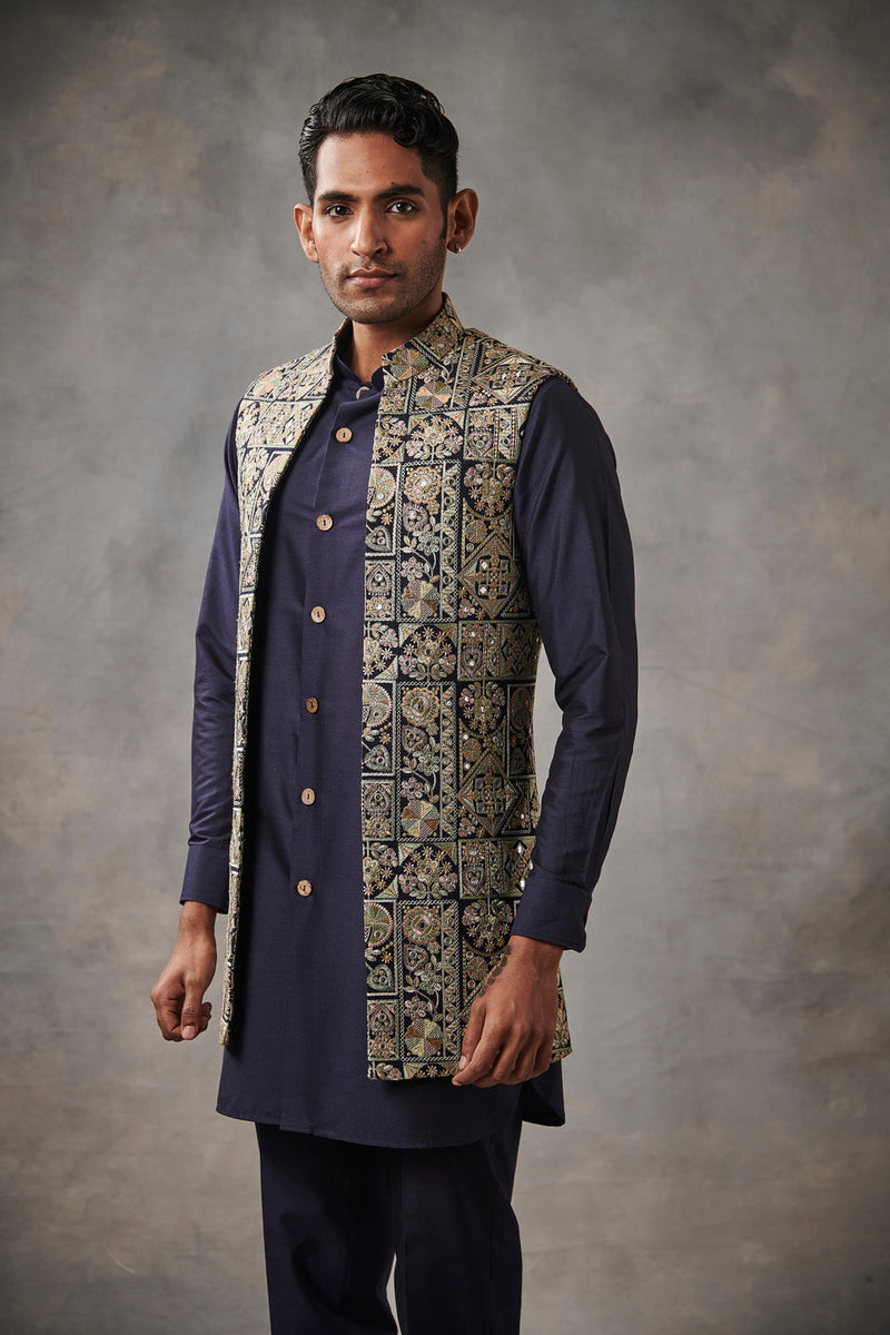 Gargee Designer's BLUE EMBROIDERED SILK Shrug Set Gargee