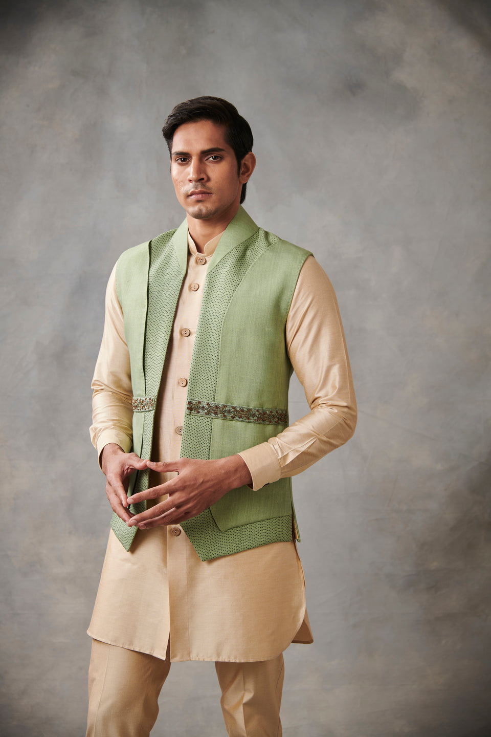 Gargee Designer's MINT GREEN SILK EMBROIDERED Shrug Set Gargee